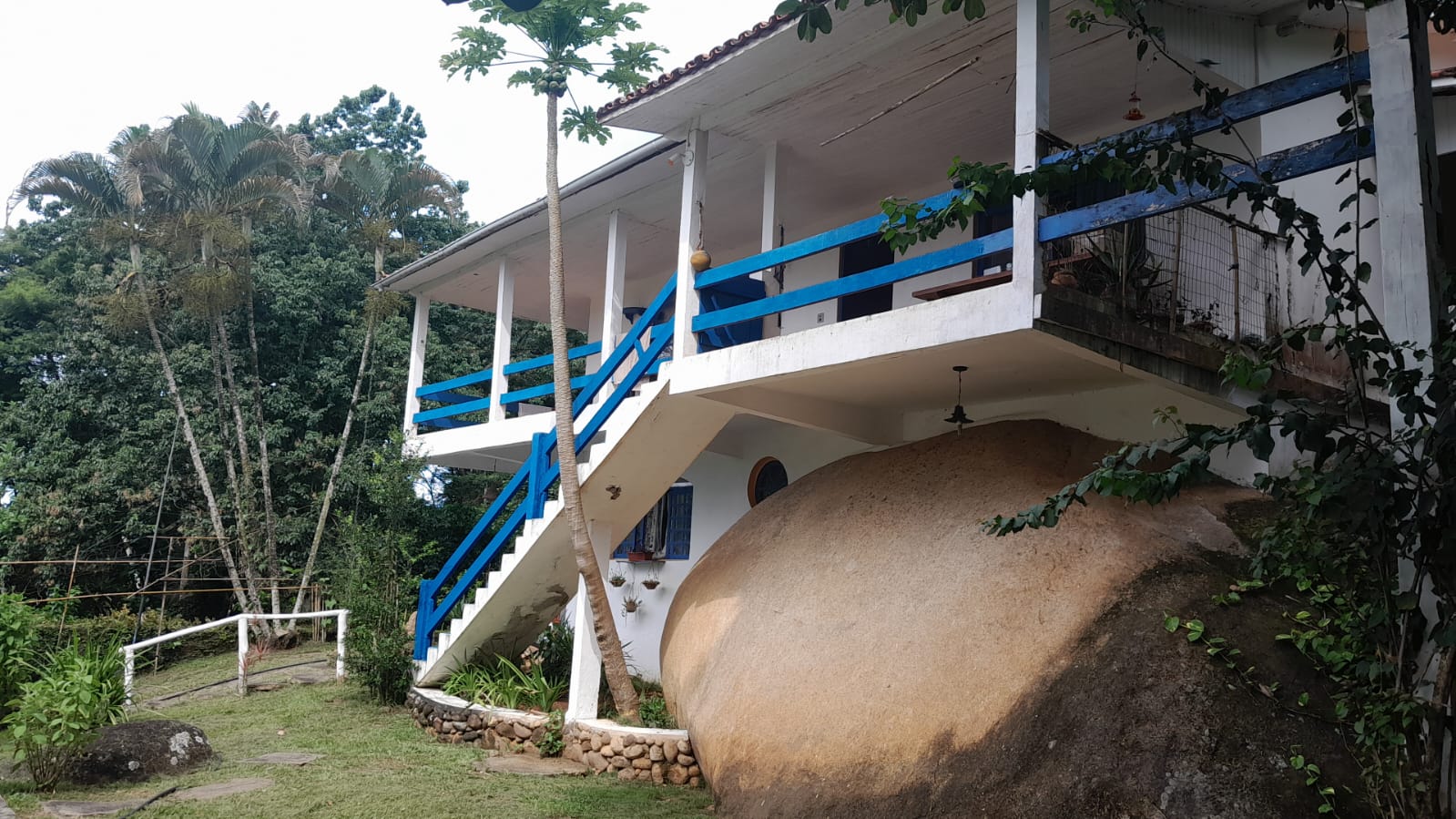 Galeria CASA NO SUL DE ILHABELA — ESPAÇO, NATUREZA E TRANQUILIDADE