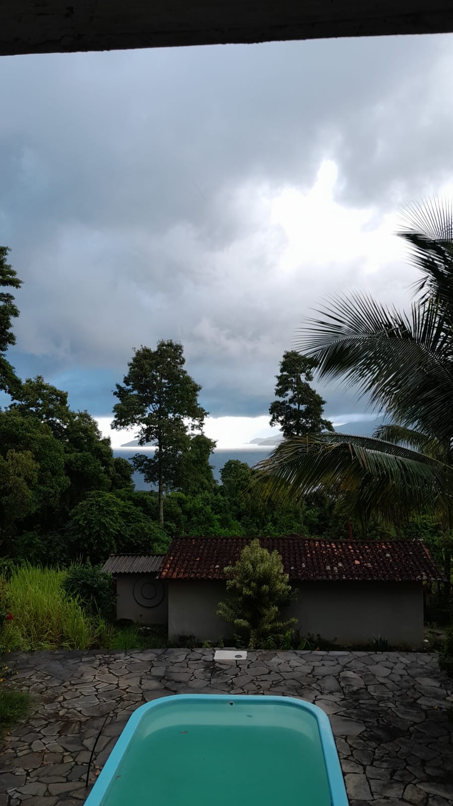 Galeria CASA NO SUL DE ILHABELA — ESPAÇO, NATUREZA E TRANQUILIDADE